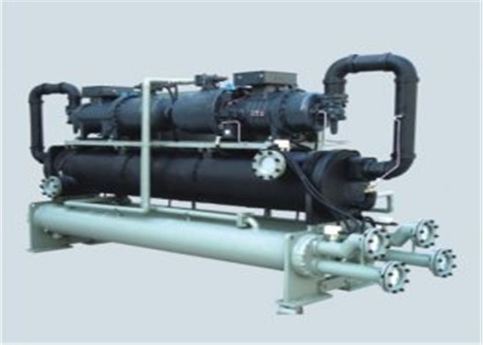 Plastic Rubber Water Cooled Water Chiller Systems With 516000 Kcal/h Capacity