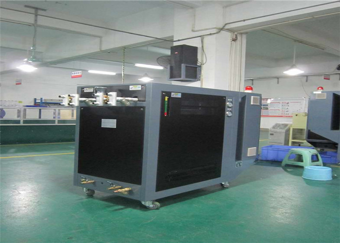 Applications, Advantages and Customizations of plastic injection molding controller.jpg